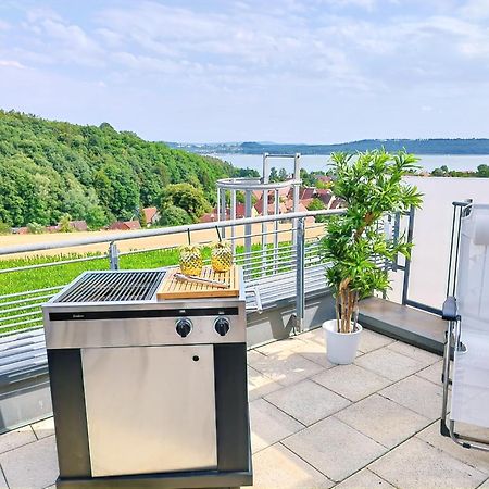 Seeblickapartment: Lakeside Retreat with Sauna and Rooftop Terrace Spalt Exterior photo